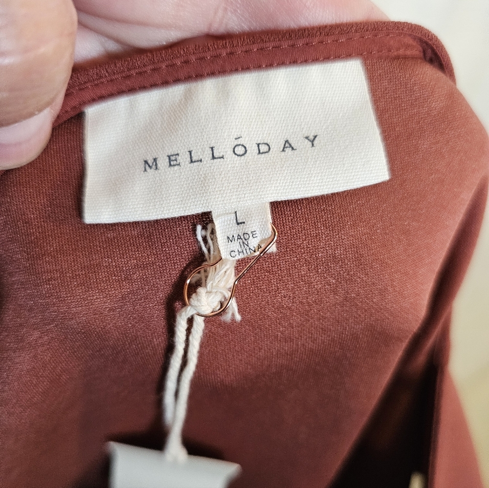 2/$20 Nwt MELLODAY L Pearl Neck Top - Picture 3 of 7